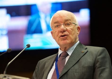 Landtagspräsident will Doppelpass für Südtiroler „vorantreiben ...