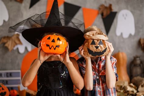 Download Exciting Halloween Party Celebration | Wallpapers.com