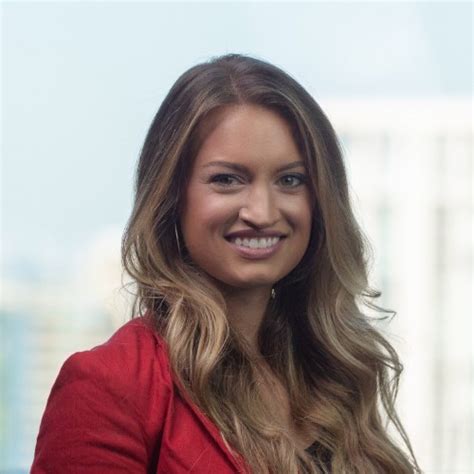 Woman vs Python Snake 的图像结果