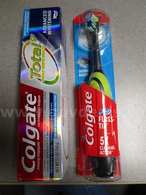 (1) UNOPENED COLGATE 360 FLOSS-TIP 5X CLEANING ACTION TOOTHBRUSH; (1 ...