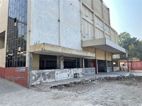 Shaan Sami Galaxy Talkies of Rajkot will be seen in a new look, the ...
