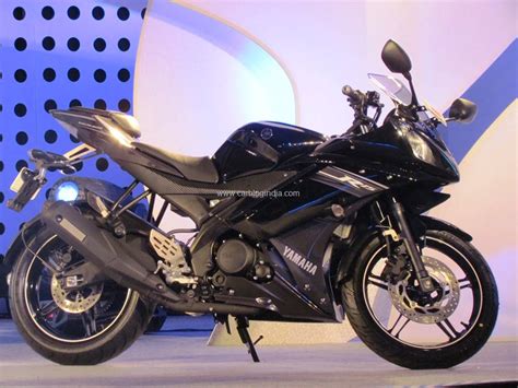 Yamaha R15 Version 2.0 New Model Compared With Old Model- What Is New ...