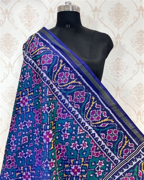 Navy Blue & Turquoise Navratan Patola Dupatta – SindhoiPatolaArt