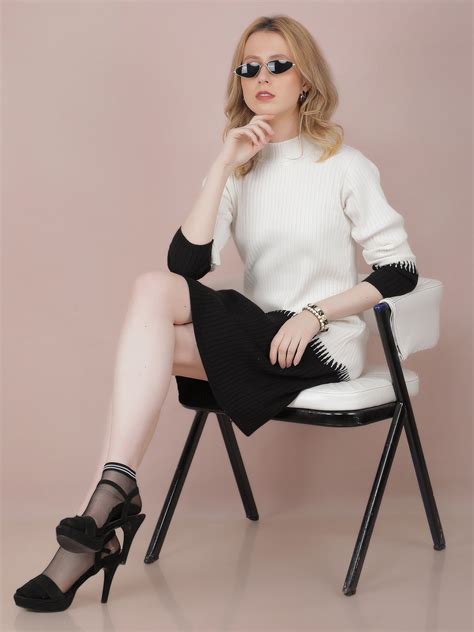 White Color-Blocked High Neck Knitted Dress – Crimsoune Club