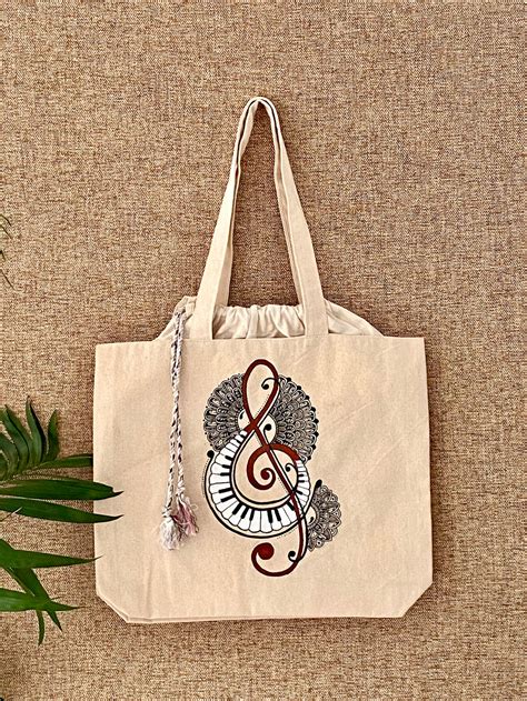 Beautifully Hand-Painted Mandala Tote Bags in Raaga Design – Sumaavi