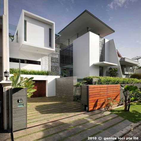 Modern house designs, s.r. buildtech – the gharexperts | homify