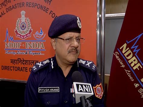 "4 teams present there, trying to save as many people as possible ...