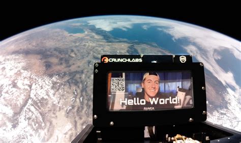Как сделать селфи в космосе: проект Space Selfie - Hi-Tech Mail