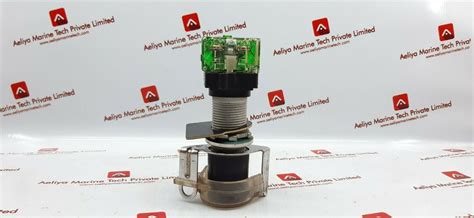 Curlee Ka-2 Pilot Light Class 9001 Contact Block – Aeliya Marine