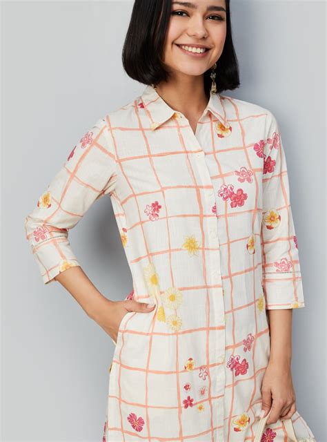 Buy Women Checked Straight Kurta Set Online at just Rs. 999.0 ...