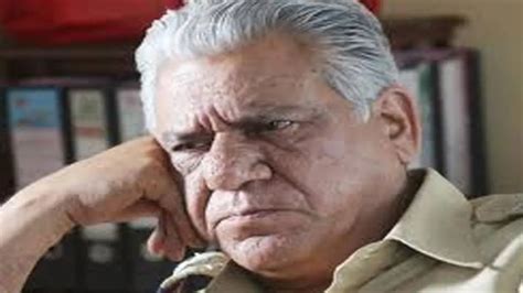 Om Puri injured while shooting, undergoes minor operation