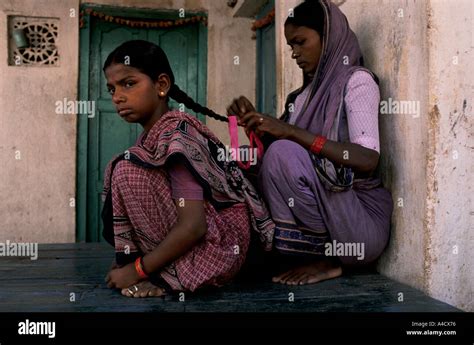 Child brides india hi-res stock photography and images - Alamy