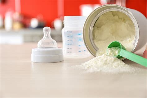 全脂奶粉和脱脂奶粉的区别是什么，家里宝宝适合选择哪种奶粉_养生美食_三顶养生网