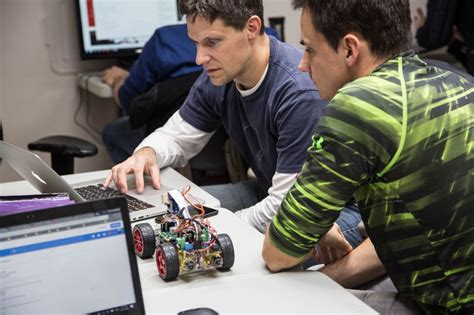 Autonomous Work Group 的图像结果