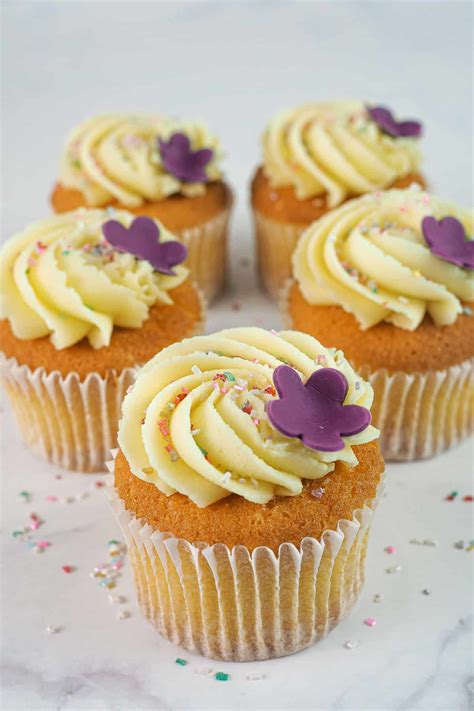 How To Make Cupcakes Plain Flour at Cora Turner blog
