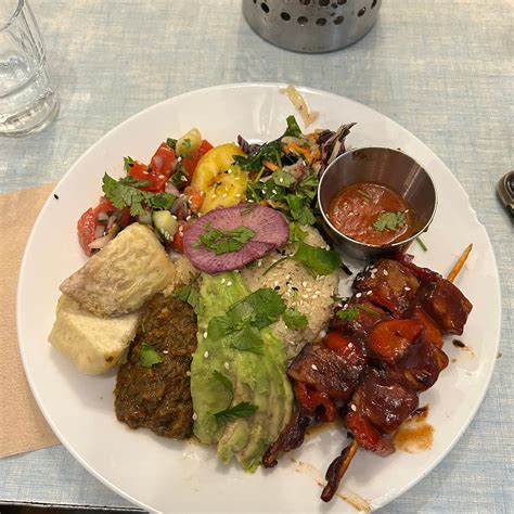 JAH JAH BY LE TRICYCLE, Paris - 10th Arr. - Entrepôt - Restaurant ...