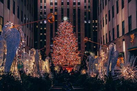 New York Christmas Itinerary: Must See NYC at Christmas Time!