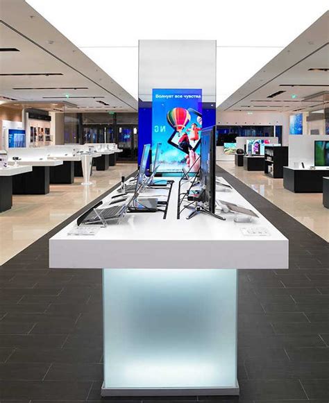 Computer Shop Table Design 的图像结果