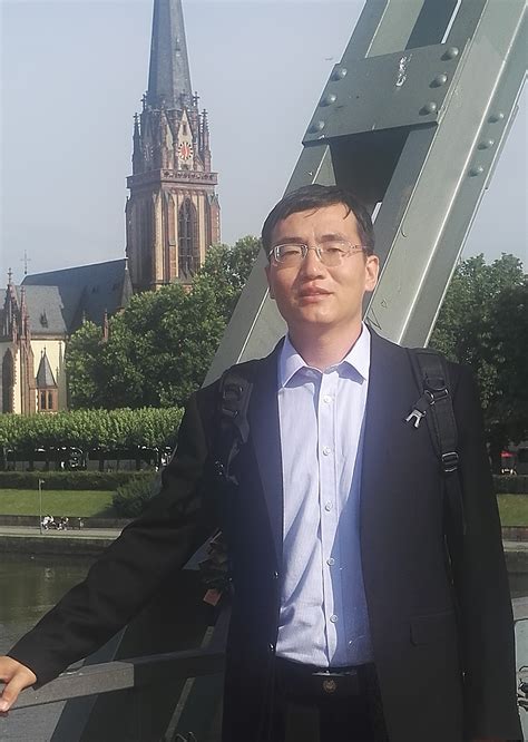孔令豪(2016届博士毕业生)-纳米材料工程研究中心