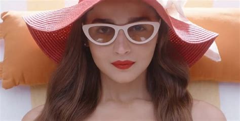 Alia Bhatt Impresses Twitter With Her ‘Darlings’ Trailer Starring ...