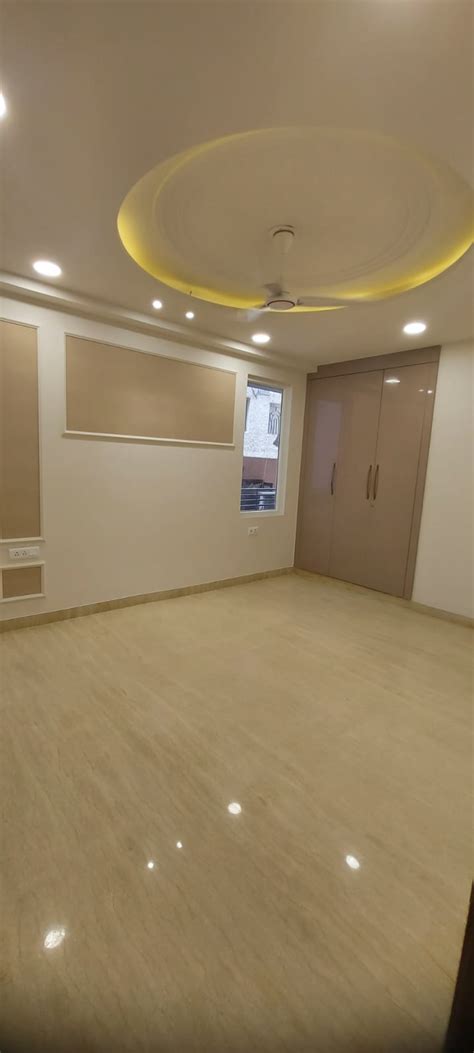 Resale 3 Bedroom 2041 Sq.Ft. Apartment in Signature Global Twin Tower ...