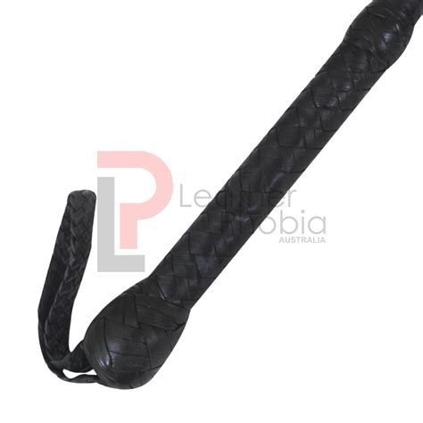 Leather phob Genuine Kangaroo Black Leather Bullwhip 04 Feet Long India ...