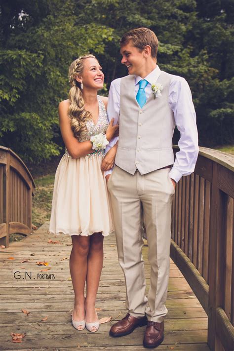 Cute Prom Couple Picture Ideas