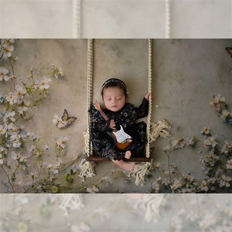 Kumoto Newborn Guitar – Madras Prop Store