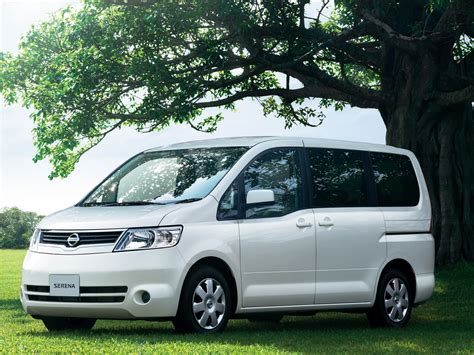 new Nissan Serena to be launched in 2011 | Car Dunia - Car News, Car ...
