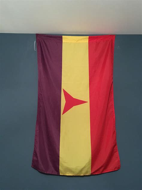 Flag of the 2nd Spanish Republic : r/vexillology