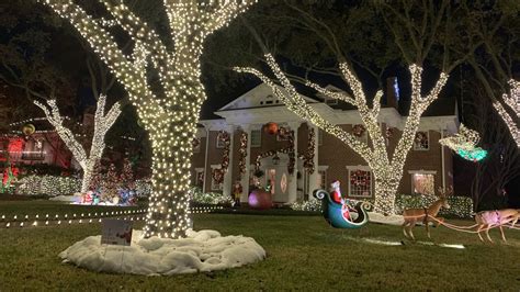 5 best Christmas light displays in Houston - Axios Houston