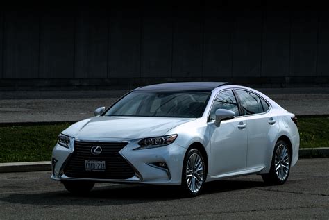 2016 Lexus ES Review | Lexus Defined
