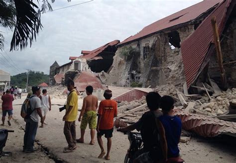 Philippines earthquake leaves scores dead - CBS News