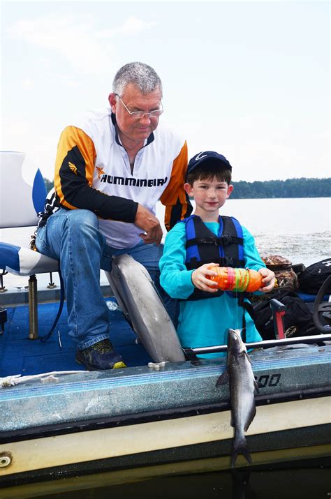 Jug Fishing Tips to Catch More Catfish | Great Days Outdoors