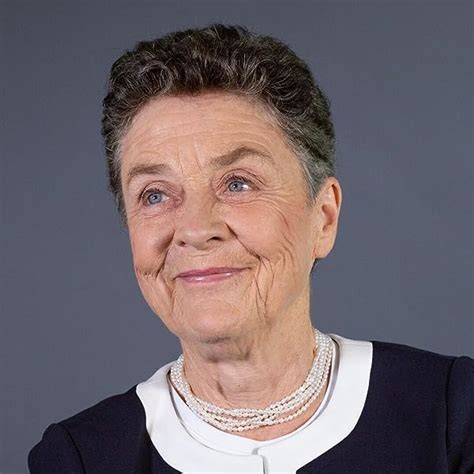 Buy Acid Alkaline Food Guide: A Quick Reference to Foods and Their ...