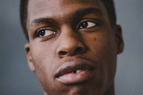 Download Daniel Caesar Closeup Photo Wallpaper | Wallpapers.com