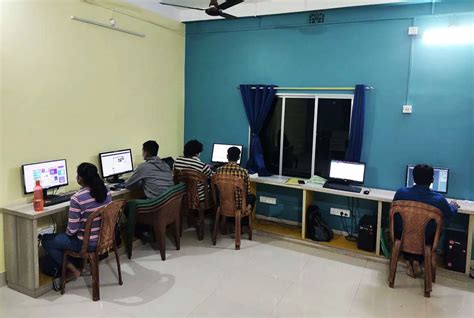 Computer Course Jobs 的图像结果