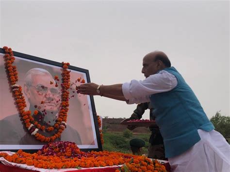 Rajnath pays homage to Atal Bihari Vajpayee in Pokhran