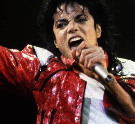 'Off the Wall': Michael Jackson Couldn't Get Through 1 Song Without ...