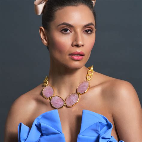 The Willemstad is an Elegant Accessory