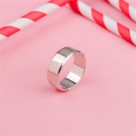 Edgeview Band Ring – Sterluv