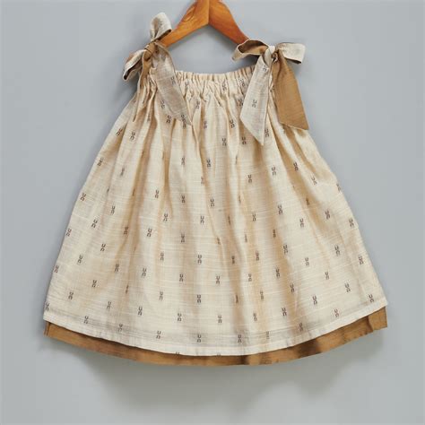 Dainty – Liz Jacob