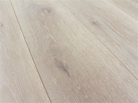 DALMORE– Pravada Floors