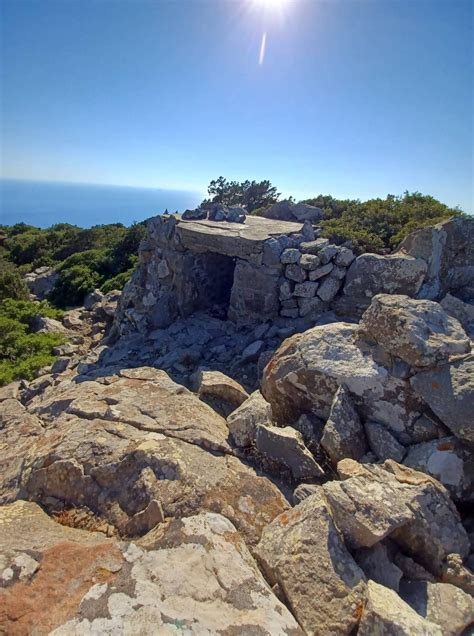 The attack of the Royal Marines against the German radar in Topakas ...
