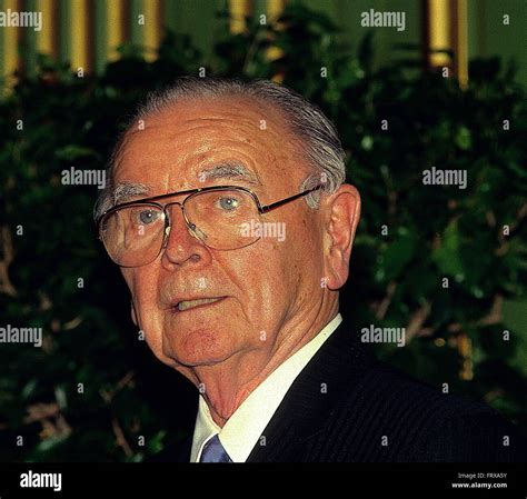 Supreme court justice william brennan hi-res stock photography and ...