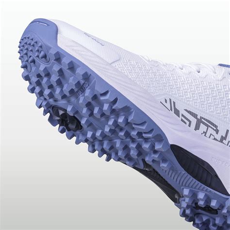 Crick 1000 2.0 Cricket Shoes – Nivia Sports