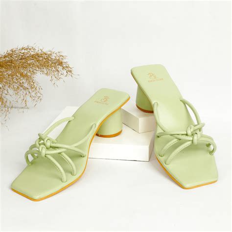 Hand Embroidered Block Heels for Women – Page 2 – Bombay Brown India