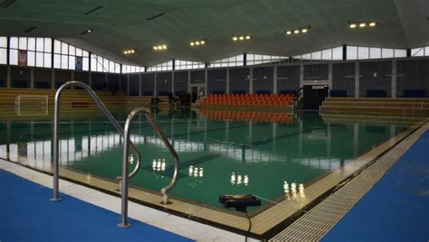 PLIVANJE JE BILO OPASNO PO ŽIVOT: Obnova zatvorenog bazena SC "Jezero ...