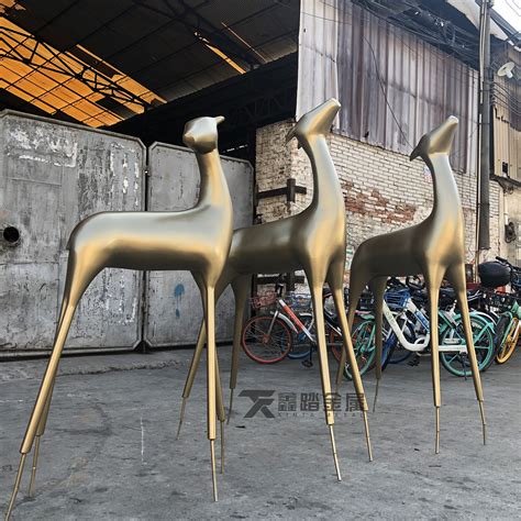 园林景观不锈钢抽象鹿雕塑表面氟碳漆_艺术制品有限公司-站酷ZCOOL