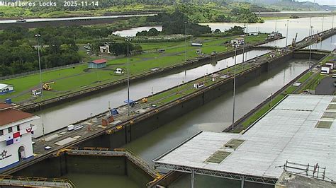 Webcam Panama Canal: Miraflores Locks